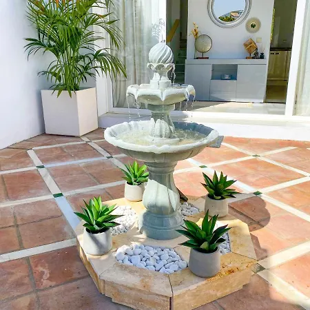 Stunning Villa With Sea Views In El Paraiso Alto, Benahavis! Villa