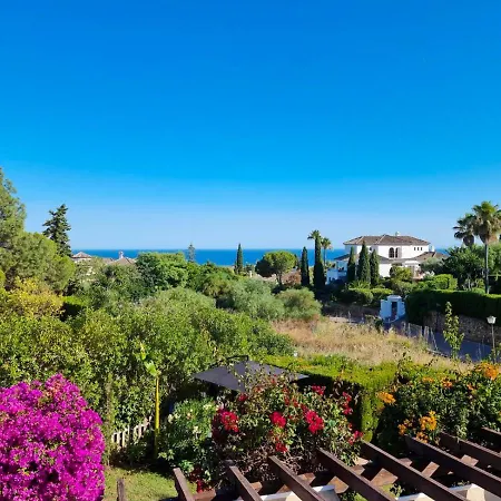 Stunning Villa With Sea Views In El Paraiso Alto, Benahavis! Villa *