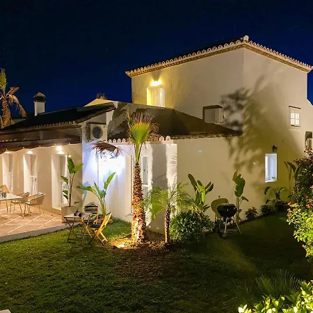 Stunning Villa With Sea Views In El Paraiso Alto, Benahavis! Estepona
