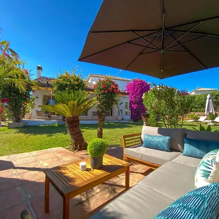 Villa Stunning Villa With Sea Views In El Paraiso Alto, Benahavis!
