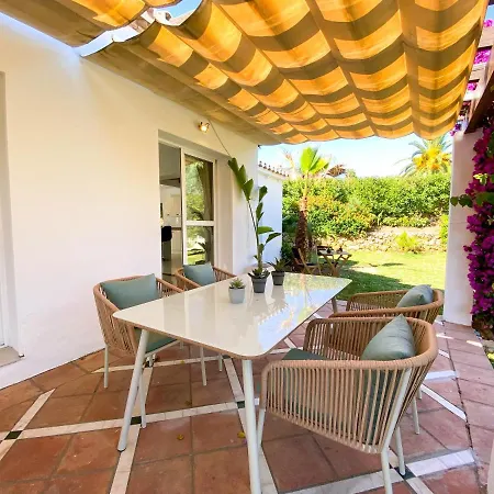Villa Stunning Villa With Sea Views In El Paraiso Alto, Benahavis!