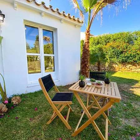 Stunning Villa With Sea Views In El Paraiso Alto, Benahavis! Villa Estepona