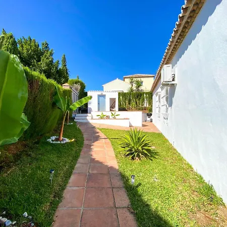 Villa Stunning Villa With Sea Views In El Paraiso Alto, Benahavis!