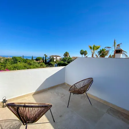 Villa Stunning Villa With Sea Views In El Paraiso Alto, Benahavis! *